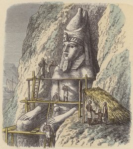 Een standbeeld van een oude Egyptische farao uit een rotswand kappen (gekleurde gravure) door German School