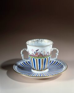 Duitse kunst: Beker met trembleuse versierd in porselein uit Meissen. 1730. Parijs, decoratieve kunsten