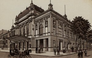 Hamburg: Deutsches Schauspielhaus, Het Duitse Theater door German School