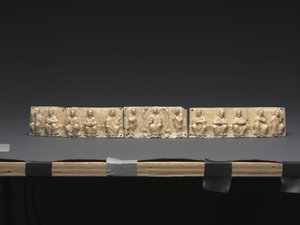 Plaquette van een Draagbaar Altaar: Christus en de Apostelen, Beneden-Rijnvallei, 1050-1100