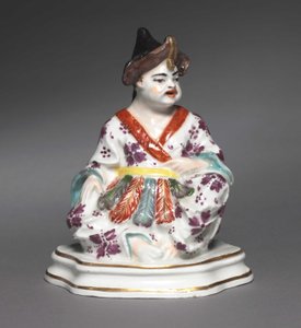 Zittende Chinese figuur, fabrikant Meissen Porselein Fabriek, ca. 1730 door German School