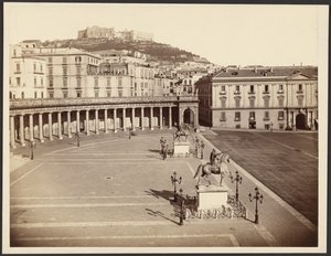 Napels, Largo Palazzo