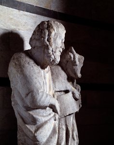 De Evangelist Lucas (Marmeren Beeldhouwwerk, ca. 1306)