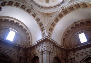 Binnenaanzicht van de kerk van San Biagio