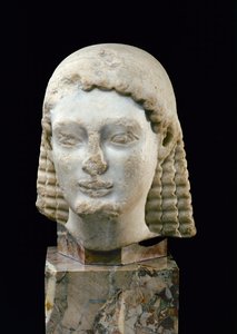 Hoofd van een Kouros, uit Athene, ca. 510 v.Chr.