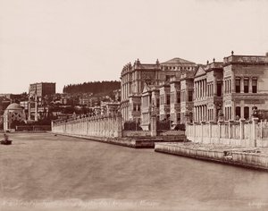 Dolmabahçe Paleis en Duitse Ambassade