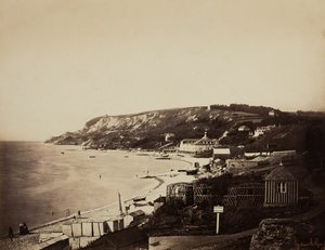 Het strand van Sainte-Adresse, met de Dumont-baden door Gustave Le Gray