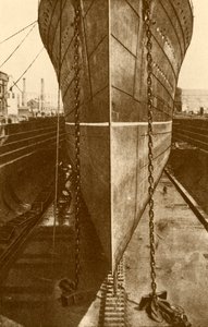 De Mauretania in droogdok, ca. 1930