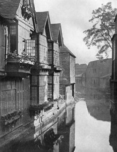 Het Wevershuis aan de rivier de Stour, Canterbury, Kent, 1924-1926
