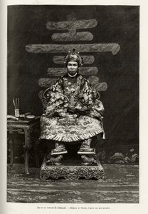 Portret van Koning Dong Khanh (1864-1889) Keizer van Annam, in ceremonieel kostuum
