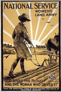 Nationale Dienst Vrouwen Landleger, God speed de ploeg en de vrouw die hem bestuurt, gepubliceerd Londen, ca. 1917