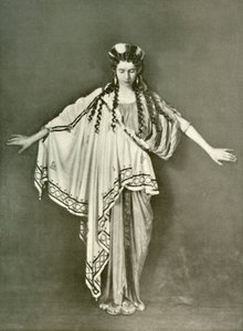 Een Atheense Modevrouw v.Chr. 600-468, 1924 door Herbert Norris