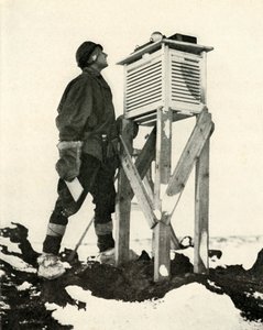 Dr. Wilson Bekijkt de Eerste Stralen van Zonlicht die Worden Opgenomen, ca. 1911, 1913