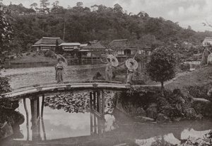 Hikone door Herbert Ponting