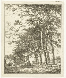 Twee staande figuren bij hoge bomen