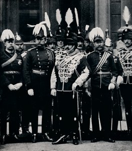 De toekomstige koning Edward VII en officieren van de Queens Own Oxfordshire Hussars, 1897 1911 door Hills and Saunders