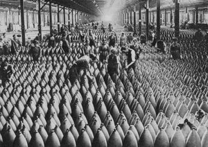Een munitiefabriek, Eerste Wereldoorlog, 1917-1938