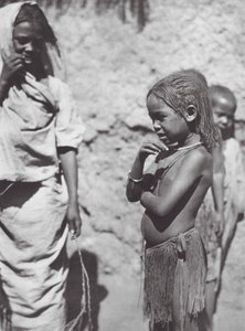 Afrika: Kinderen in Omdurman door Hugo Adolf Bernatzik
