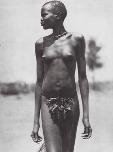Afrika: Djur meisje, Soedan door Hugo Adolf Bernatzik