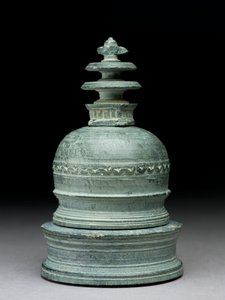 Relikwie in de vorm van een stupa