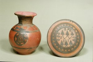 Terracotta pot en deksel, van Begraafplaats H in Harappa, Indusvallei, 1500 v.Chr.-1200 v.Chr.