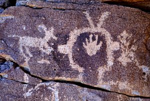 Anasazi-petroglyfen (rotstekeningen) in New Mexico.