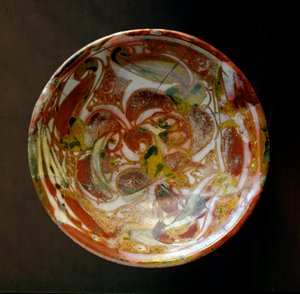 Islamitische kunst: kleine keramische kom met plantaardige decoraties. Uit Irak. 9e eeuw na Chr. Dim. 13,8 cm Parijs, Musee du Louvre door Islamic School