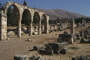 Zicht op een straat en een colonnade, Umayyad Periode (661-750)