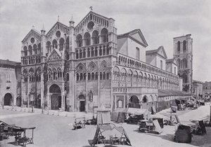 Italië: Kathedraal, Ferrara (zwart-wit foto) door Italian Photographer