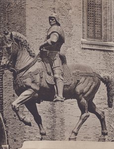 Monumento A Colleoni door Italian Photographer