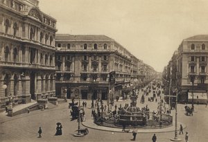 Napels: Piazza Della Borsa E Rettifilo Corso Umberto I (zwart-wit foto) door Italian Photographer