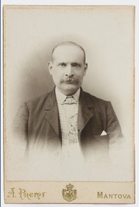Foto op een ansichtkaart van de schilder Albano Lugli door Italian Photographer