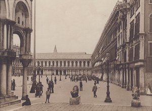 Piazza S Marco Dai Leoncini door Italian Photographer