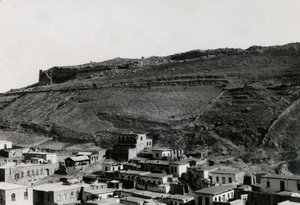 Uitzicht op Hellenistische muren in de noordoostelijke hoek van de Akropolis, Amman, Jordanië