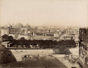 Uitzicht op de stad Agra en de Moti-moskee (Agra Fort), ca. 1890 (zilveren gelatin afdruk)