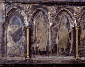 Ark van Barbarossa, met scènes uit het leven van Sint Johannes de Doper (hout, zilverblad en stenen) door Italian School