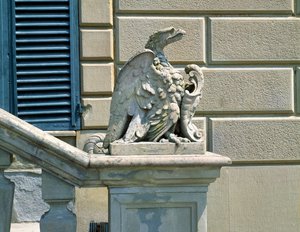 Adelaar en wapen, Villa di Celle