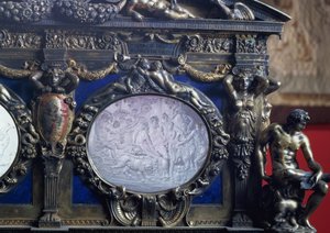 De Farnese Kist, detail van ovale inleg die de Triomf van Bacchus uitbeeldt, door Sebastiano Sbarri (fl. 1548-61) en Giovanni Bernardo da Castel Bolognese