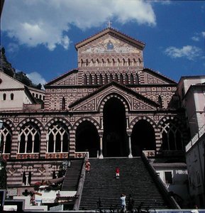 Westgevel van de kathedraal van Sant