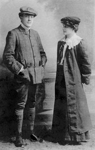 Mabel Hackney en Laurence Irving, 1907 door J. Beagles and Co.