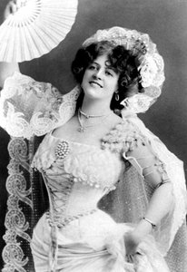 Marie Studholme 1875-1930, Engelse actrice, 1904