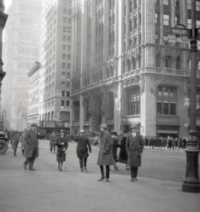 Lower Broadway, New York City, VS, 20e eeuw door J. Dearden Holmes