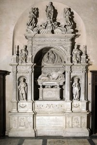 Grafmonument ter ere van kardinaal Girolamo Basso Della Rovere (marmeren sculptuur)