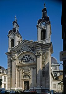Uitzicht op de kapel van het Hôtel-Dieu, herontworpen door architect Jacques Germain Soufflot. Lyon, Rhône