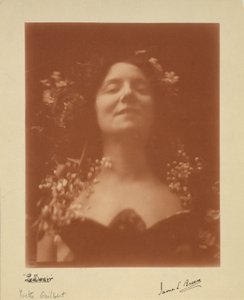 "Le Desir": portret van Yvette Guilbert door James L. Breese