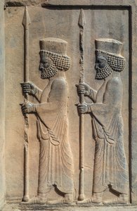 Een gebeeldhouwd reliëf in Persepolis. Darius I begon met de bouw van zijn ceremoniële hoofdstad