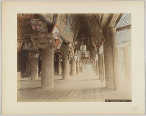 Binnenkant van de Kiyomidzu-tempel, Kyoto, Japan