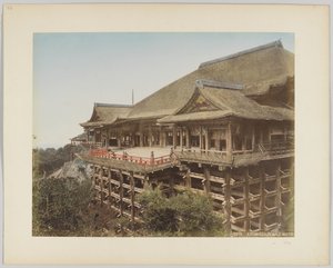 Kiyomidzu-tempel, Kyoto, Japan, ca. 1890 door Japanese Photographer