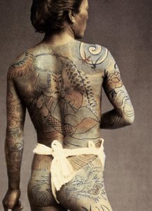 Man met traditionele Japanse Irezumi-tatoeage, ca. 1880 door Japanese Photographer