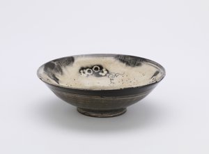 Individuele serveerschaal, Kyushu of Kyoto, Edo-periode, 18e-19e eeuw door Japanese School